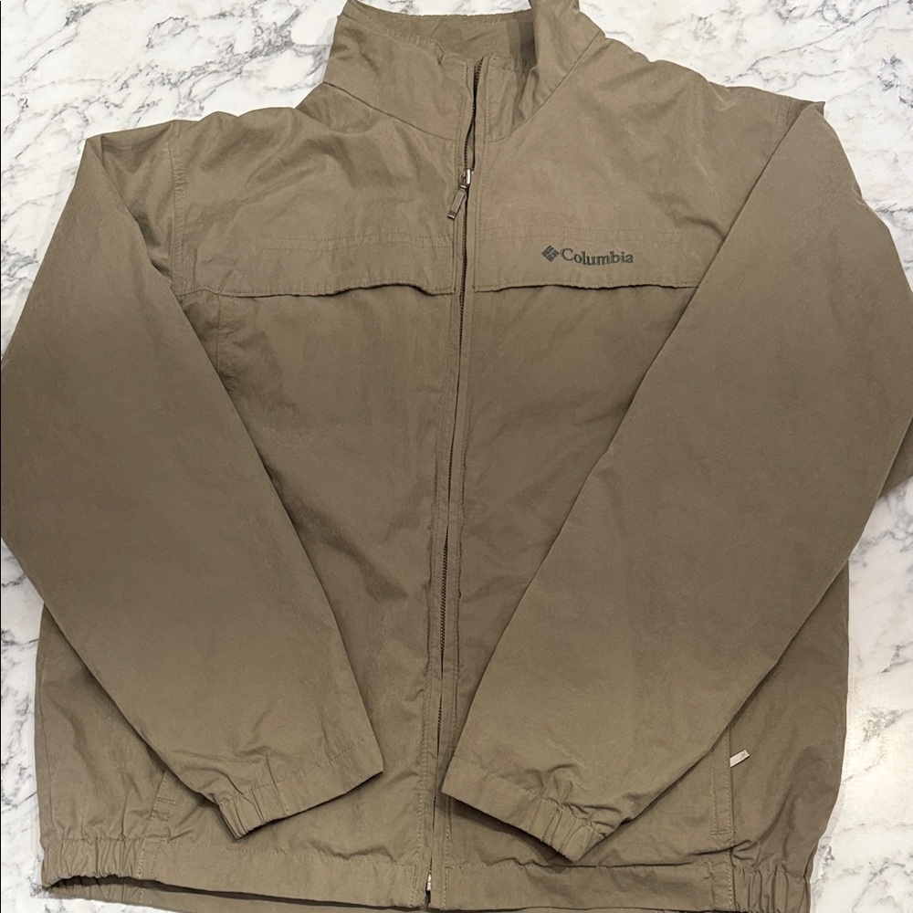 Columbia Men's Khaki Windbreaker